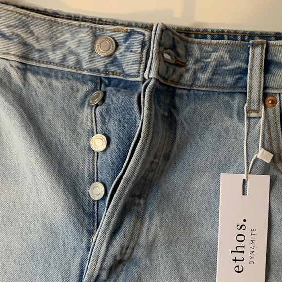 DYNAMITE ethos Jean short - Picture 1 of 7